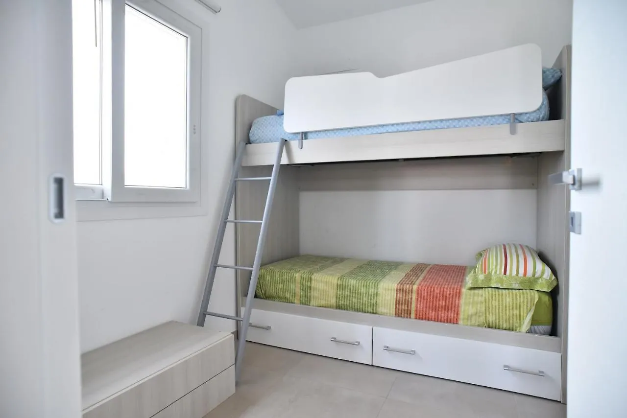 Appartamento Con Piscina Oasi 2 Reitani Italy